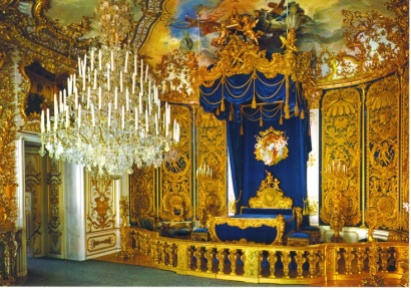 bedroom - Schloss Linderhof, Bavaria - California Globetrotter